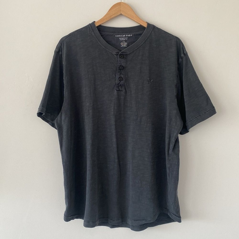 American Eagle Outfitters Gray Henley Neck Short Sleeve Tee sz L Casual Beach